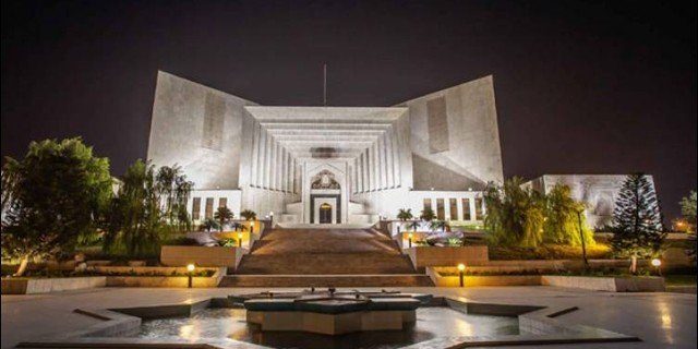 Supreme COurt of Pakistan in Night