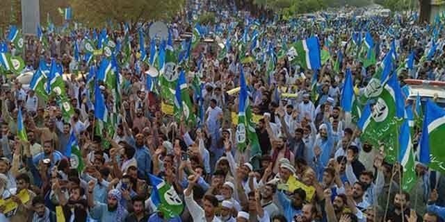 Jamat e Islami Dharna