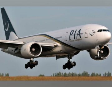 PIA Boeing 777