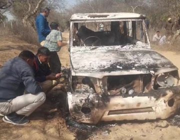 India Muslim Car Burned By Hindu Extremist