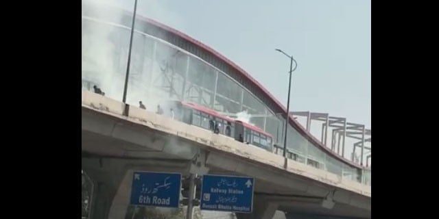 Metrobus Fire in Rawalpindi