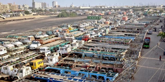 Karachi Truck Stand
