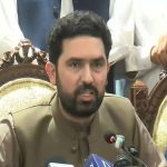 وزیراعلیٰ خیبرپختونخوا کا لانگ مارچ ملتوی کرنے کا اعلان کرتے ہوئے