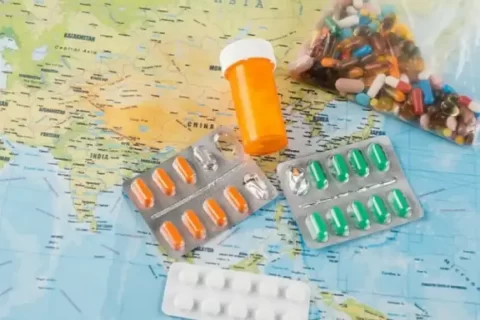 مختلف ادویہ کے پتے اور انہیلر