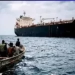 صومالیہ میں بحری قذاقوں کے ہاتھوں یرغمال بحری جہاز کی فائل فوٹو
