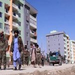 افغانستان میں طالبان اہلکار سیکورٹی کے فرائض سرانجام دیتے ہوئے