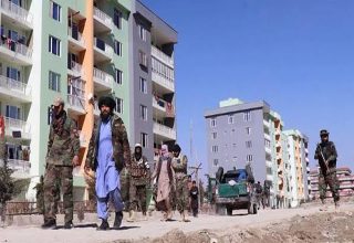 افغانستان میں طالبان اہلکار سیکورٹی کے فرائض سرانجام دیتے ہوئے