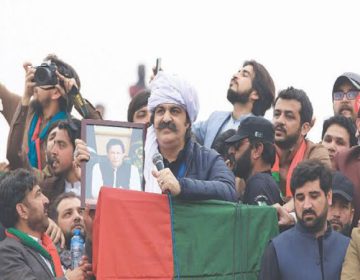 علی امین گنڈا پور کی جلسے سے خطاب کی تصویر