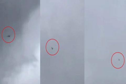 بھارت میں ہیلی کاپٹر تباہ