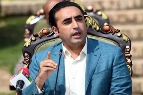 بلاول بھٹو کی پریس کانفرنس کرتے ہوئے فائل فوٹو
