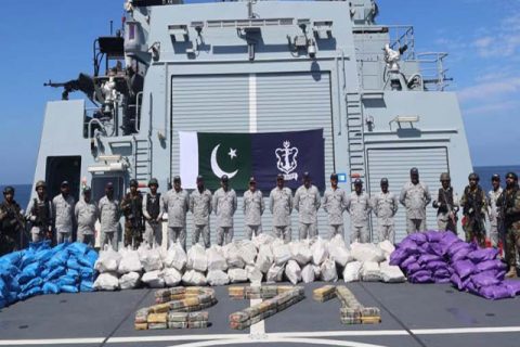 پاکستان نیوی کی بحیرہ عرب میں بڑی کارروائیاں، 96 ملین ڈالر مالیت کی منشیات برآمد