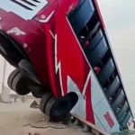 بونیر میں کوچ کھائی میں گرگئی، حادثے کا منظر